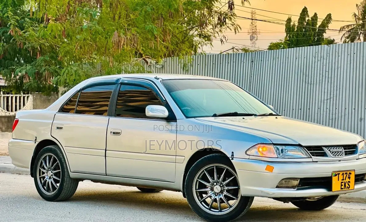 Toyota Carina 1999 Silver