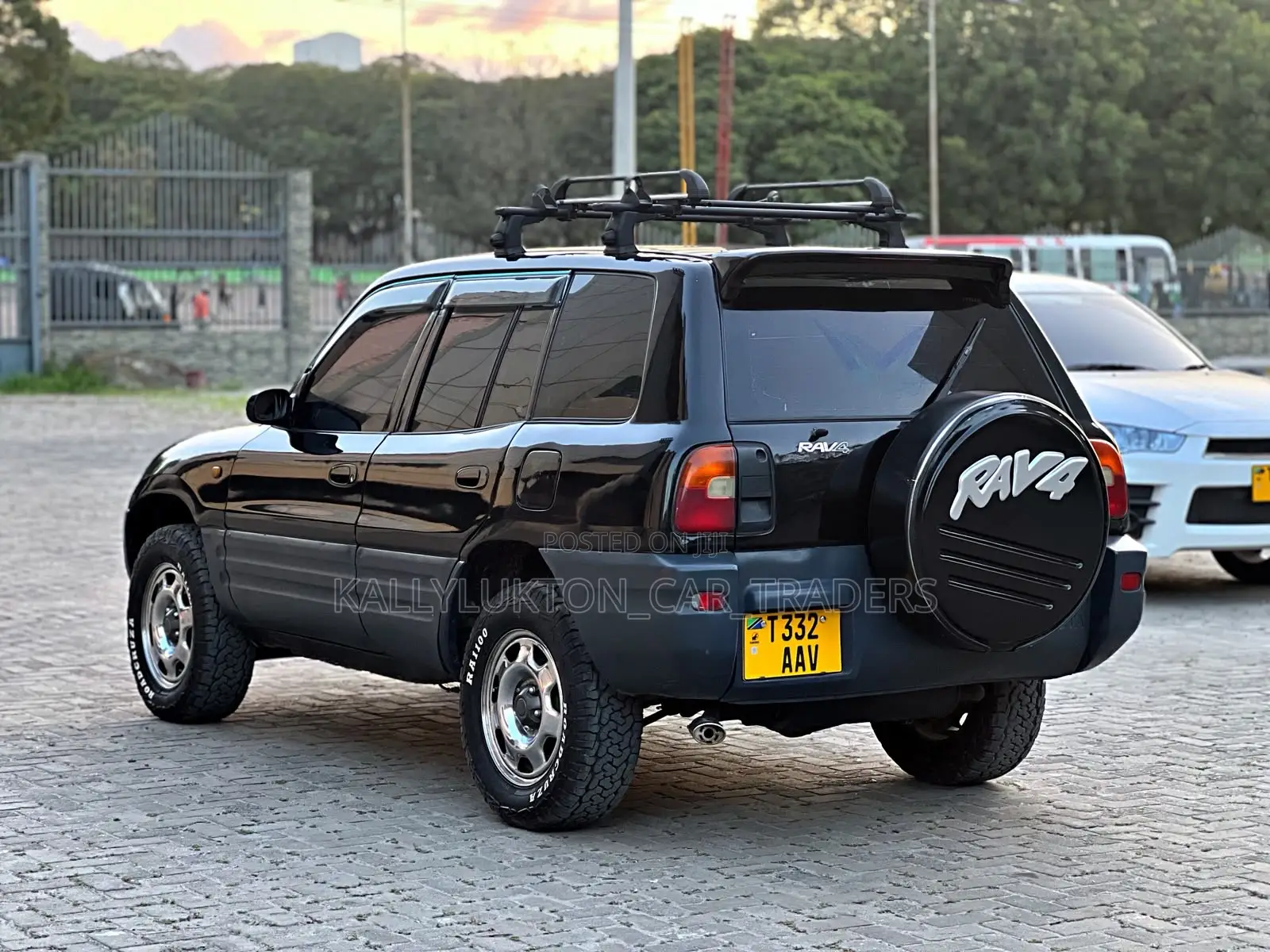 Toyota RAV4 2004 Blue