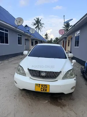 Toyota Harrier 2005 White