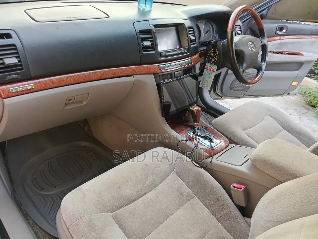 Toyota Mark II 2000 Silver
