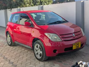 Toyota IST 2003 Red