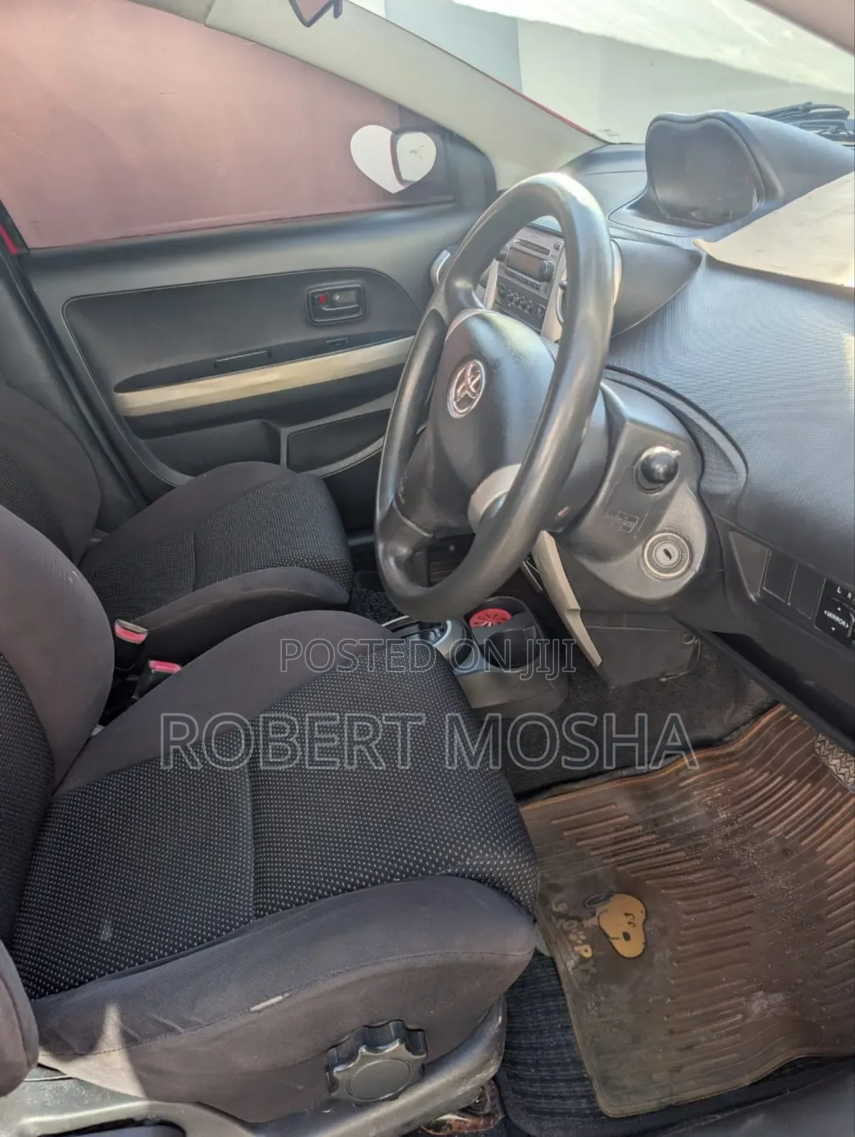 Toyota IST 2003 Red