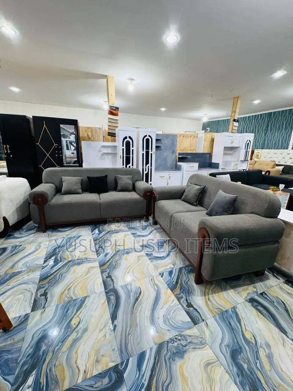 New Sofa Set With 3 and 2 PCS