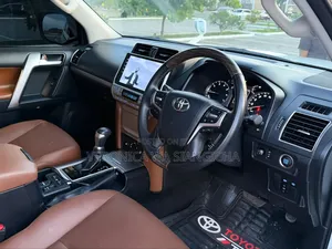 Toyota Land Cruiser Prado 2025 White