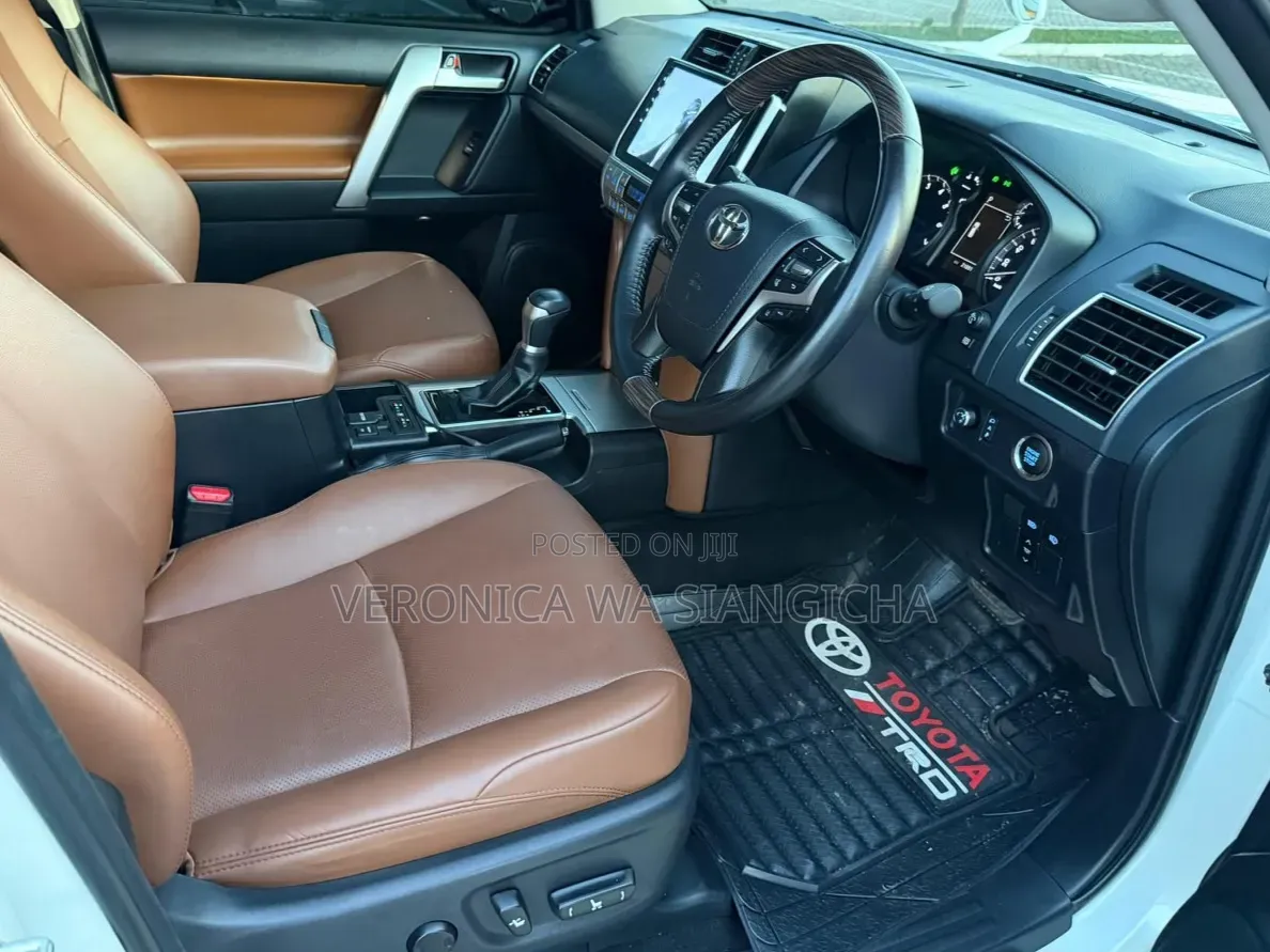 Toyota Land Cruiser Prado 2025 White