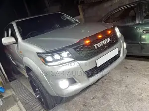 Hilux Vigo Aftermarket Headlights