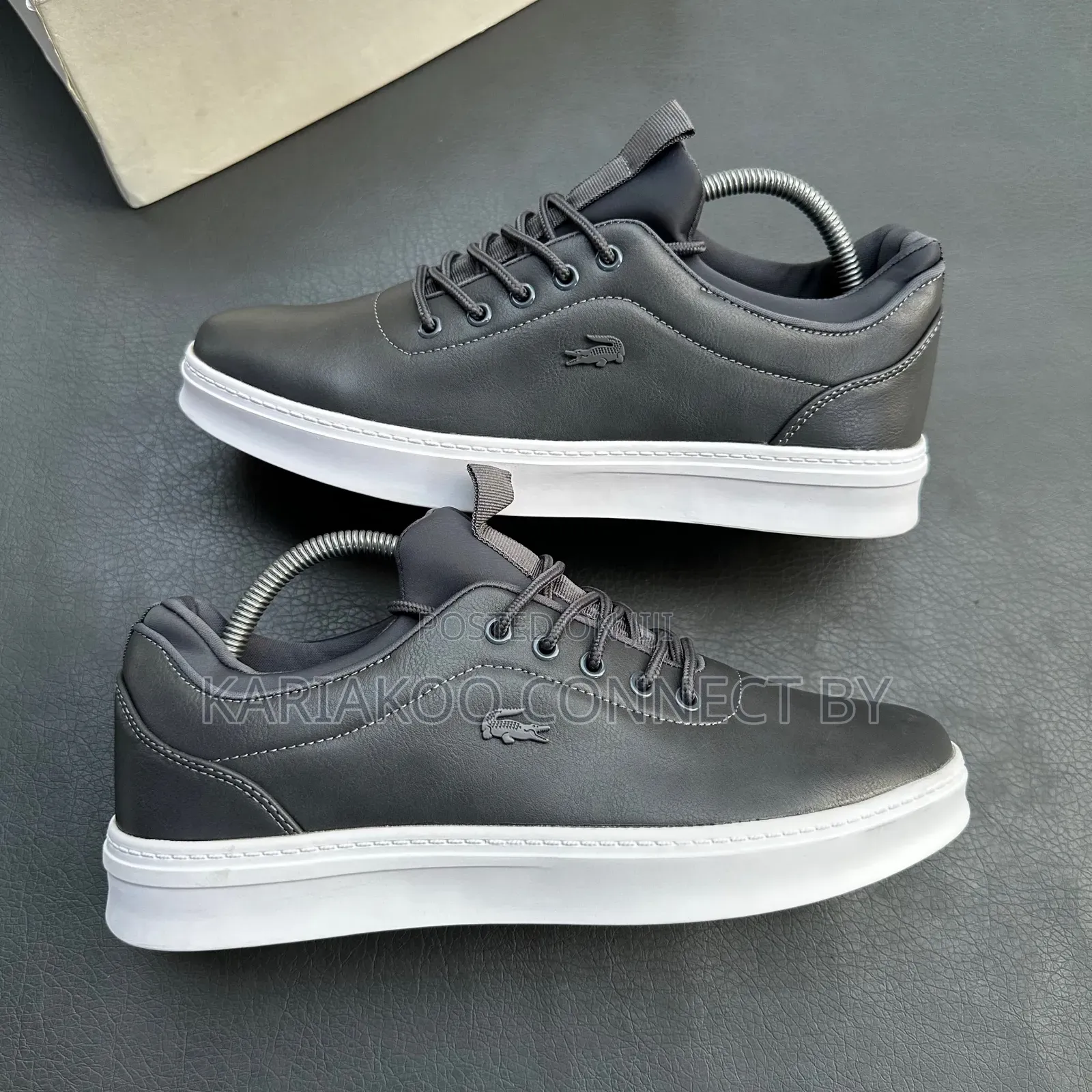 Classic Men's Leather Casual Sneakers