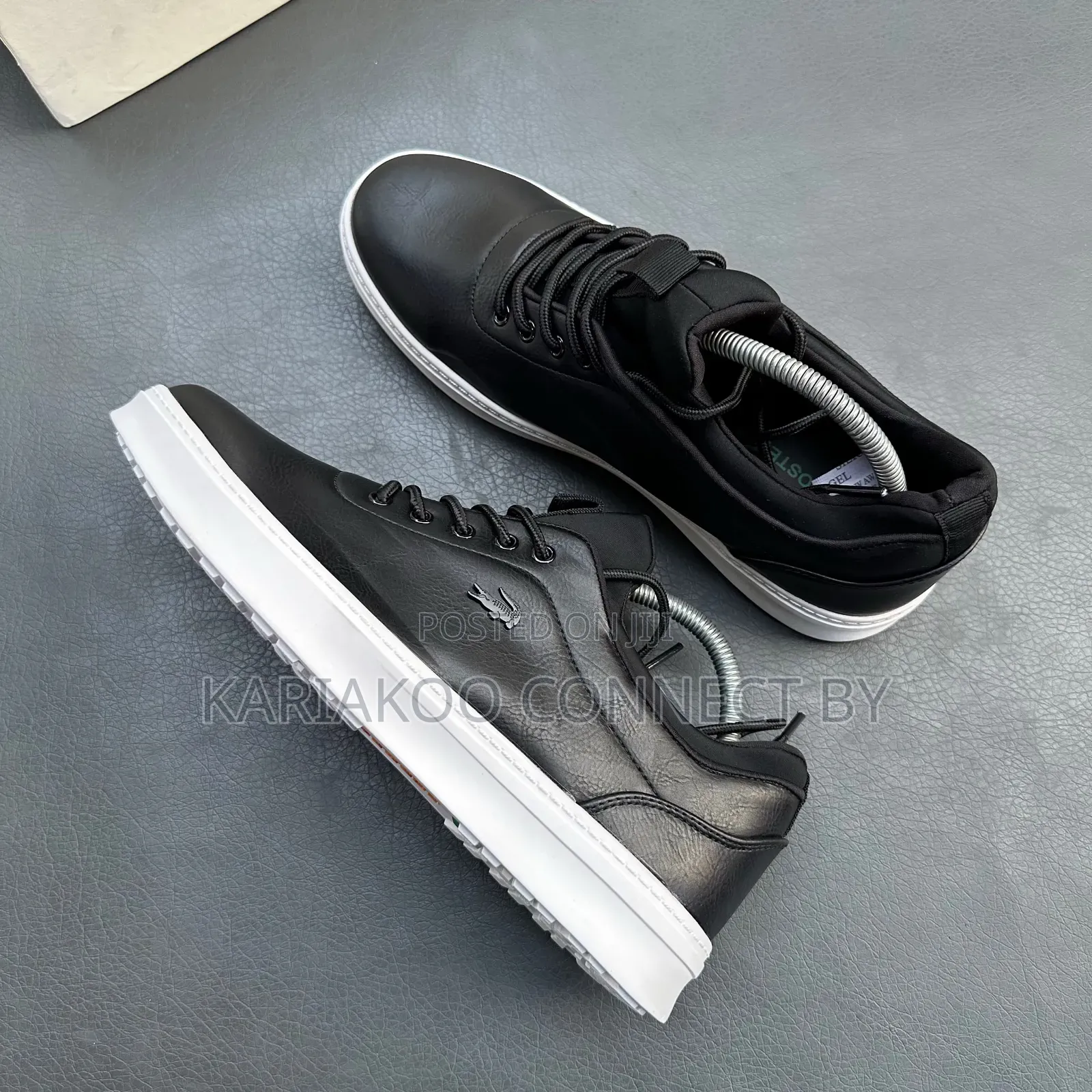 Classic Men's Leather Casual Sneakers