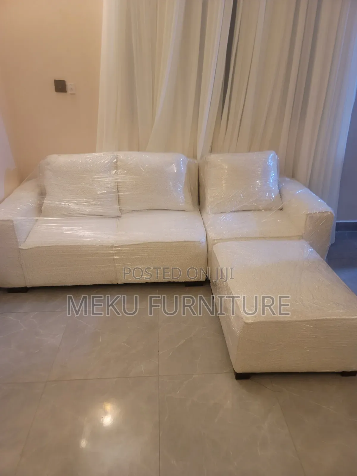 2 Seats + Corner Seat + Puff (L Shape With Corner)