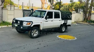 Toyota Land Cruiser 2024 White
