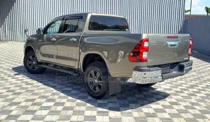 Toyota Hilux 2021 Gray
