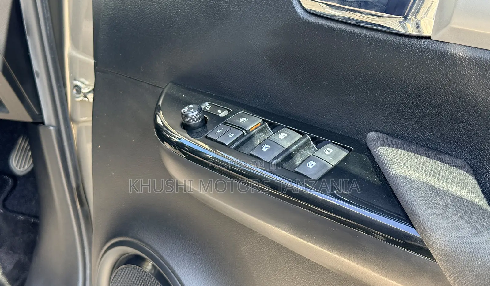 Toyota Hilux 2021 Gray