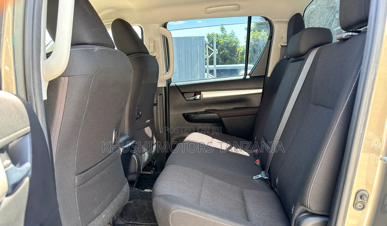 Toyota Hilux 2021 Gray