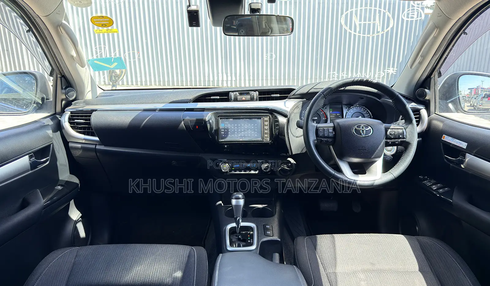 Toyota Hilux 2021 Gray