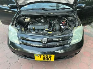 Toyota IST 2004 Black