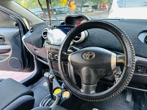 Toyota IST 2004 Black
