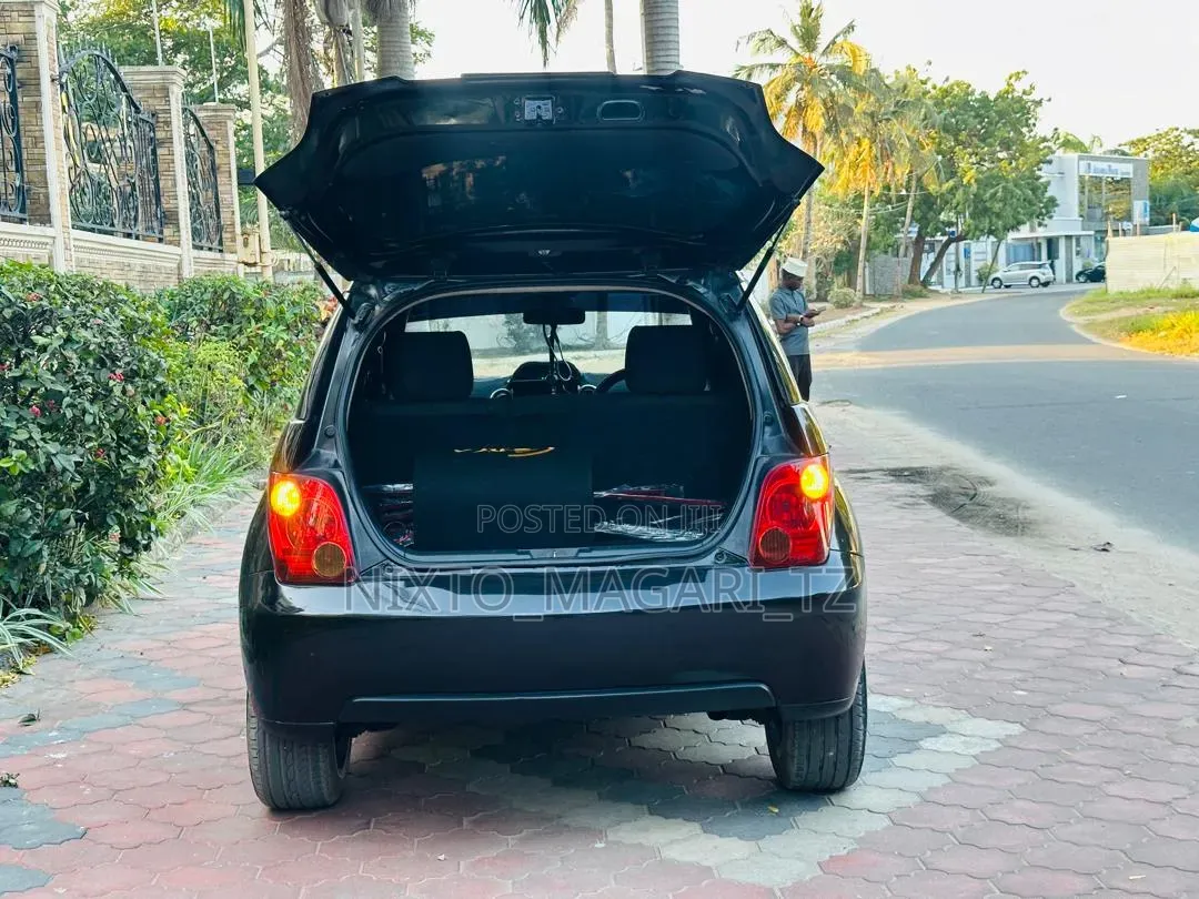 Toyota IST 2004 Black
