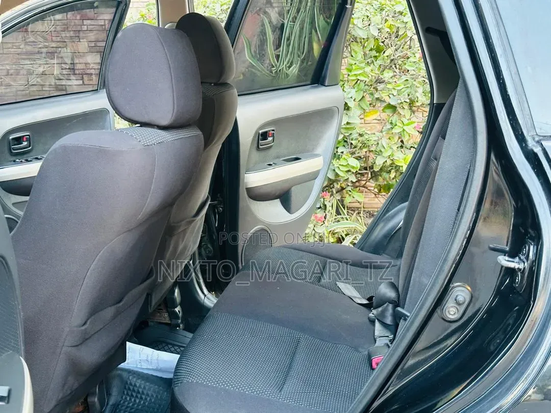 Toyota IST 2004 Black