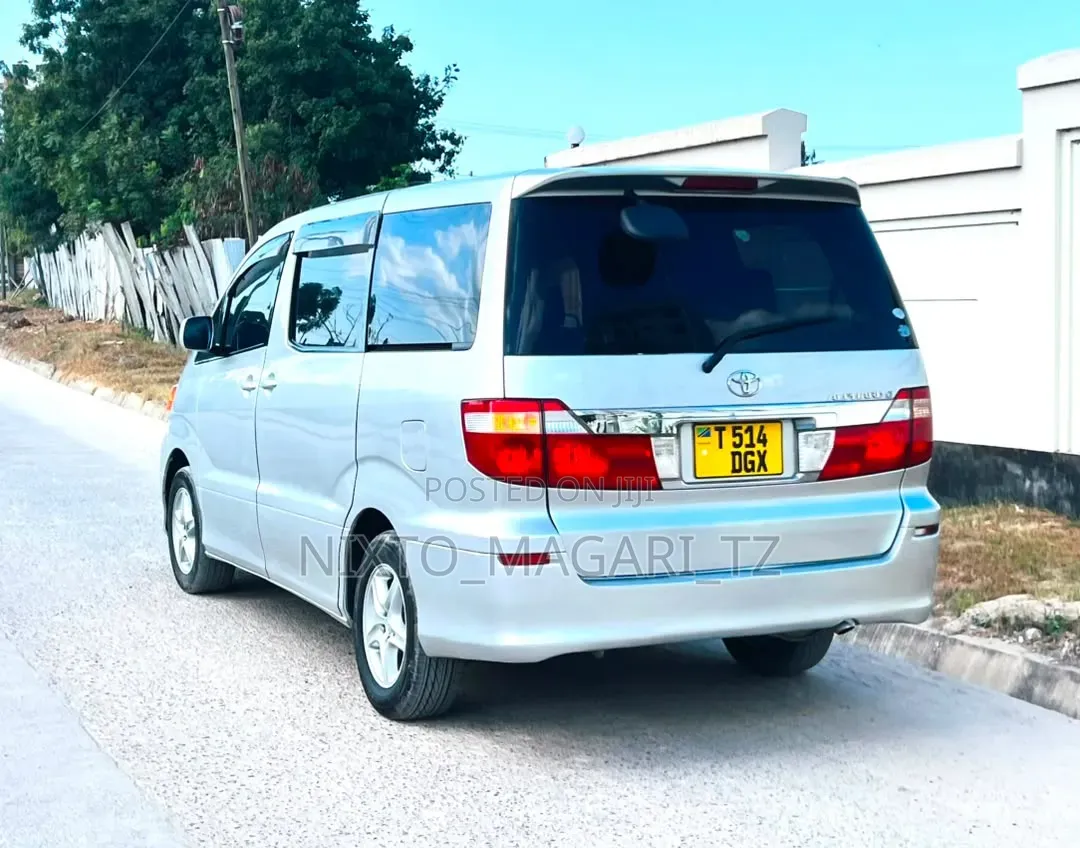 Toyota Alphard 2005 Silver