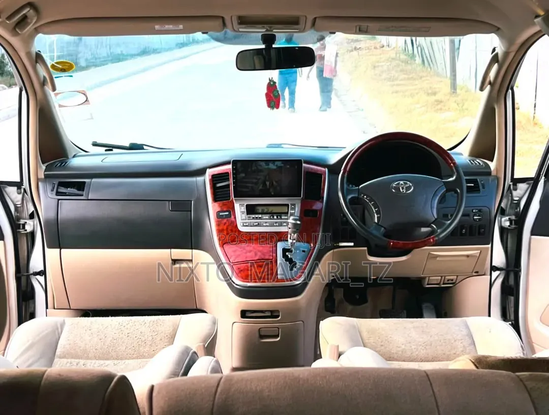 Toyota Alphard 2005 Silver
