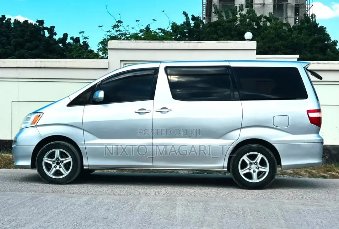 Toyota Alphard 2005 Silver