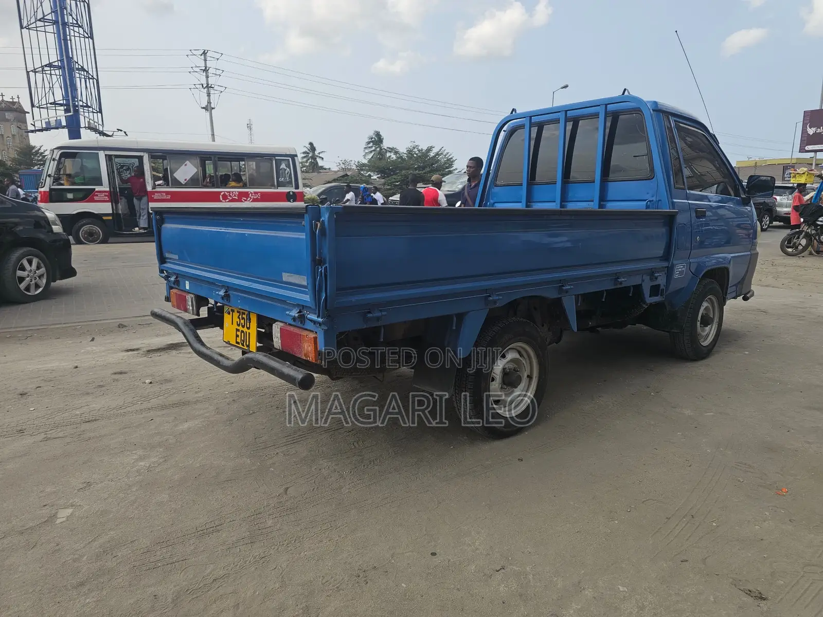 Toyota Hiace Mayai