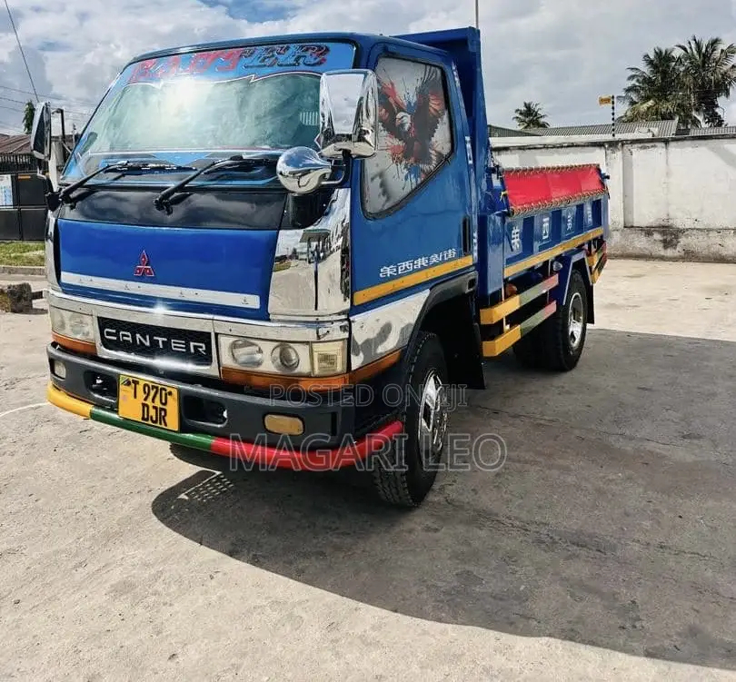 Mitsubishi Canter Tipper