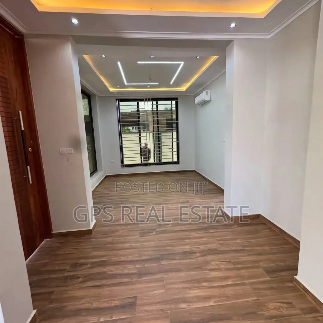 6bdrm House in Mbweni Jkt, Kinondoni for sale