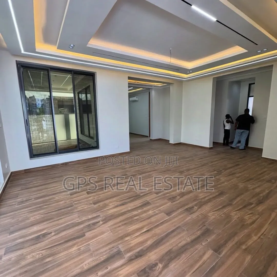 6bdrm House in Mbweni Jkt, Kinondoni for sale