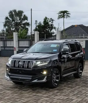 Toyota Land Cruiser Prado 2024 Black