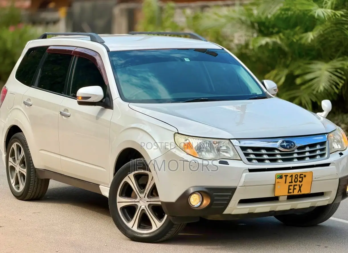 Subaru Forester 2012 White