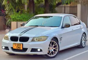 BMW 3 Series 2010 White