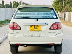 Toyota Harrier 2.2 16V 2001 White
