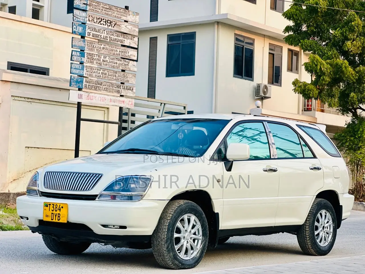 Toyota Harrier 2.2 16V 2001 White