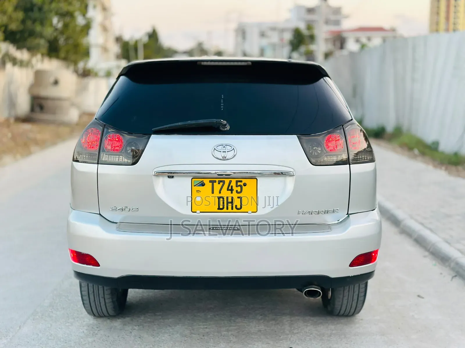 Toyota Harrier 2006 Silver