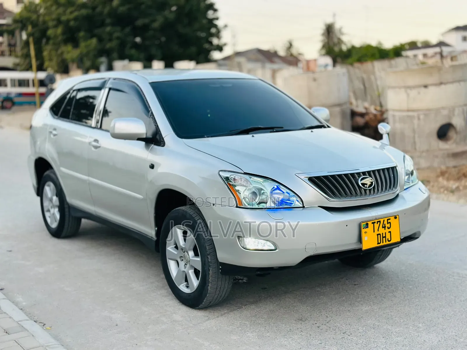 Toyota Harrier 2006 Silver