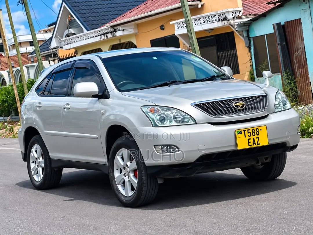Toyota Harrier 2005 Gold