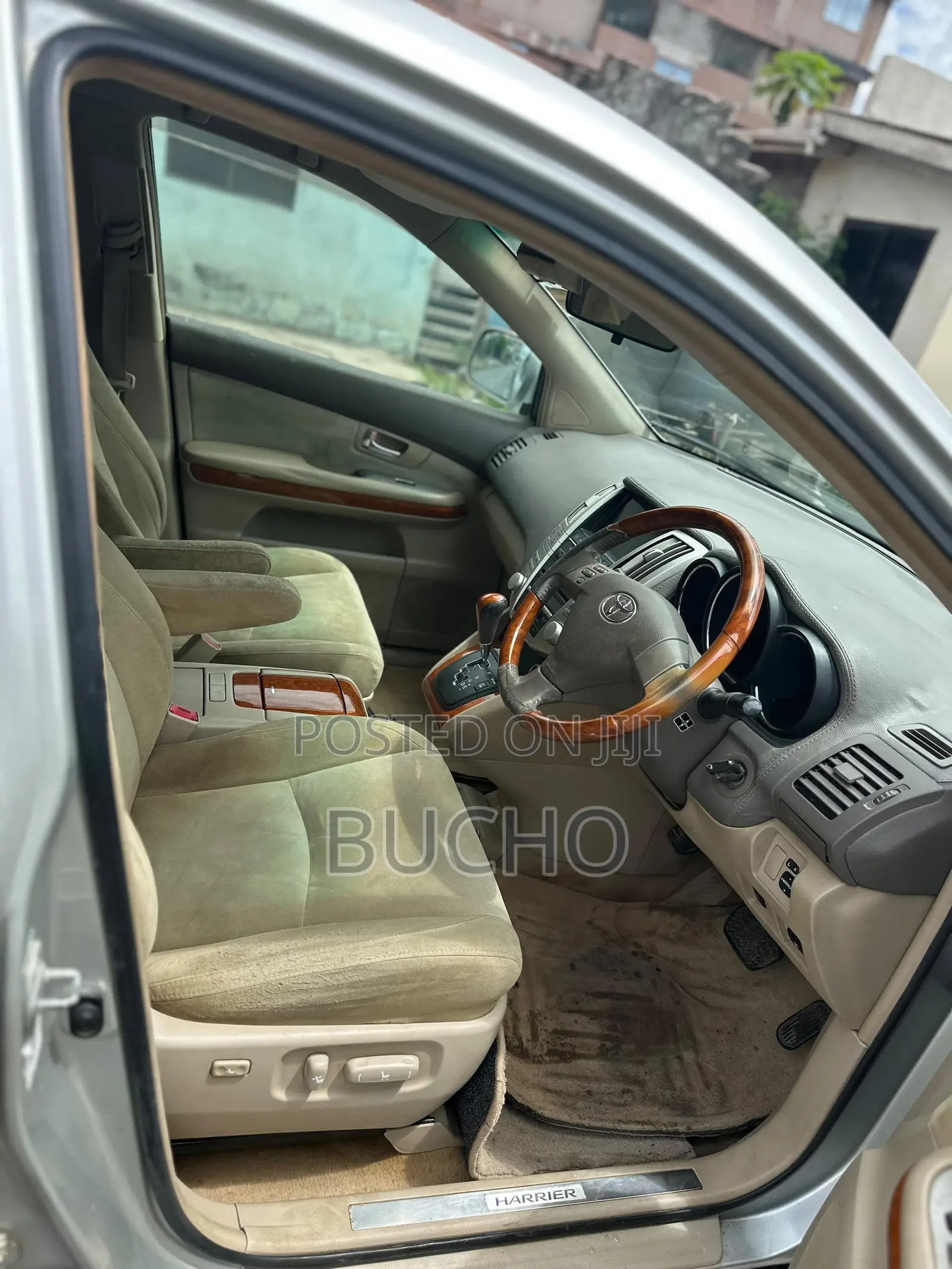 Toyota Harrier 2005 Gold