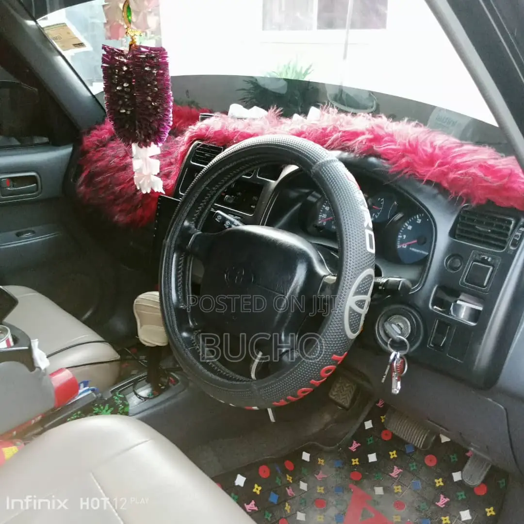 Toyota RAV4 1999 Black