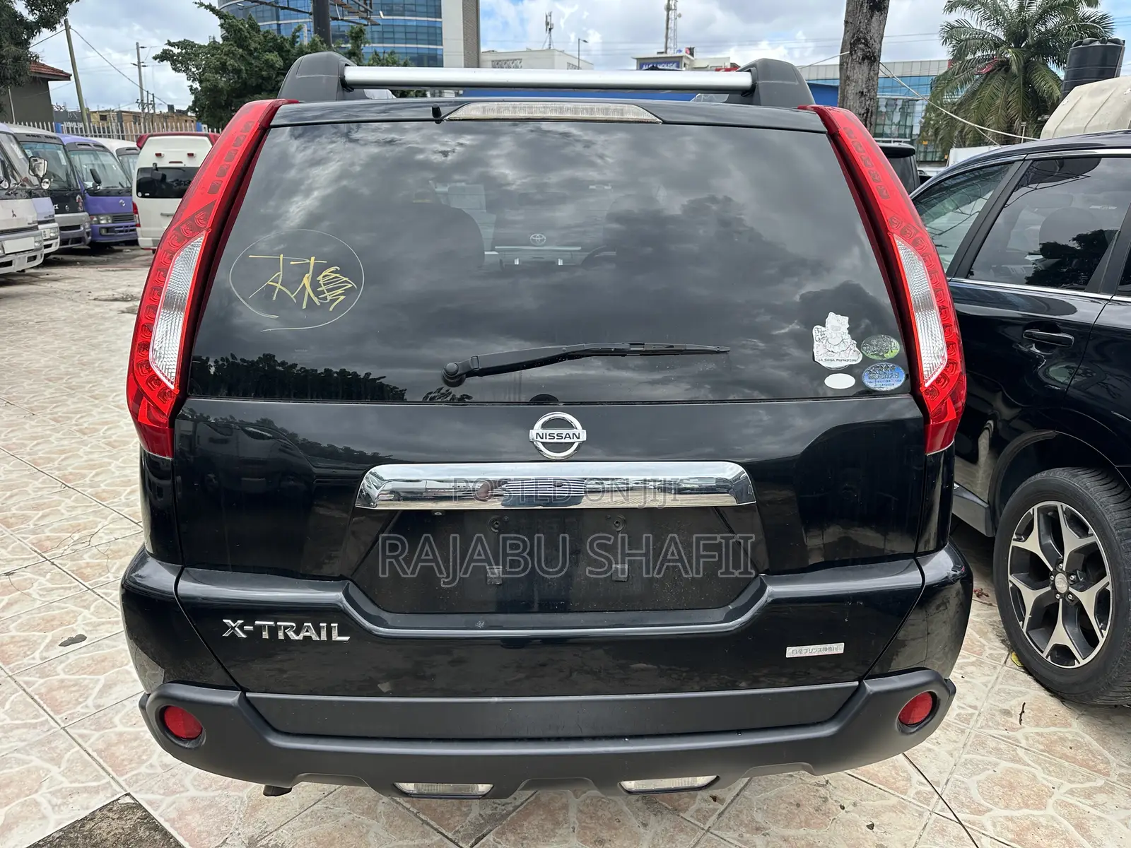 Nissan X-Trail 2.0 Petrol XE 2012 Black