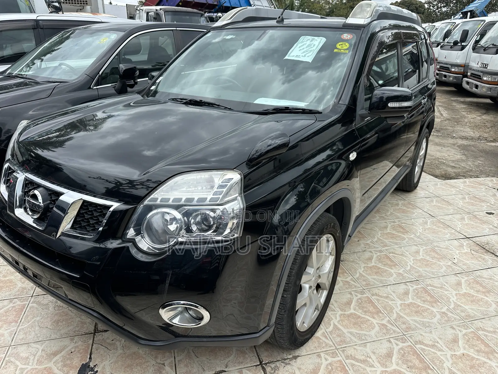 Nissan X-Trail 2.0 Petrol XE 2012 Black