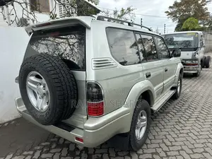 Toyota Land Cruiser Prado 2.7 3dr 2002 Silver