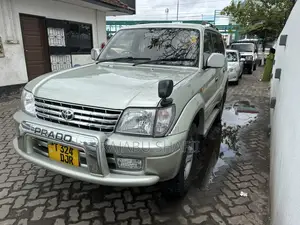 Toyota Land Cruiser Prado 2.7 3dr 2002 Silver