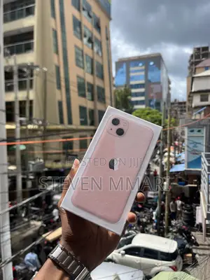 New Apple iPhone 13 128 GB Pink
