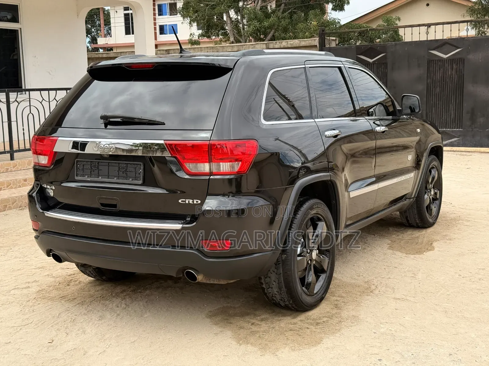 Jeep Cherokee 2012 Black