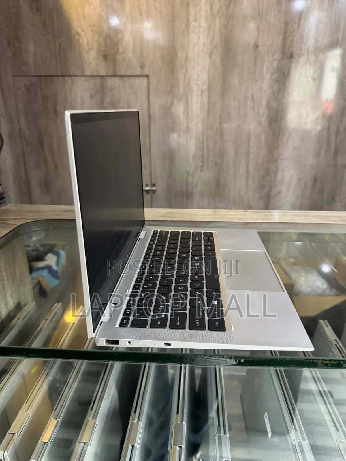Laptop HP EliteBook x360 1030 G7 16GB Intel Core i7 SSD 1T
