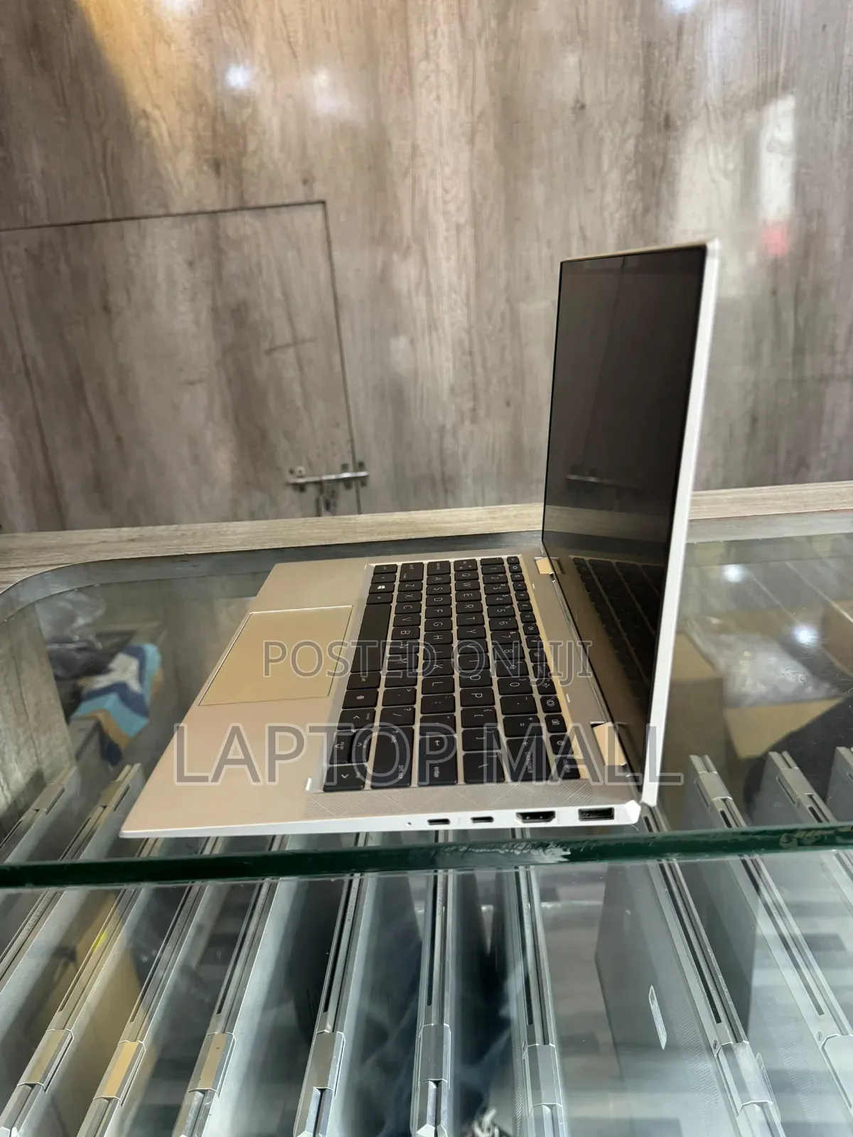 Laptop HP EliteBook x360 1030 G7 16GB Intel Core i7 SSD 1T