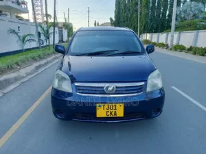 Toyota Raum 2003 Blue