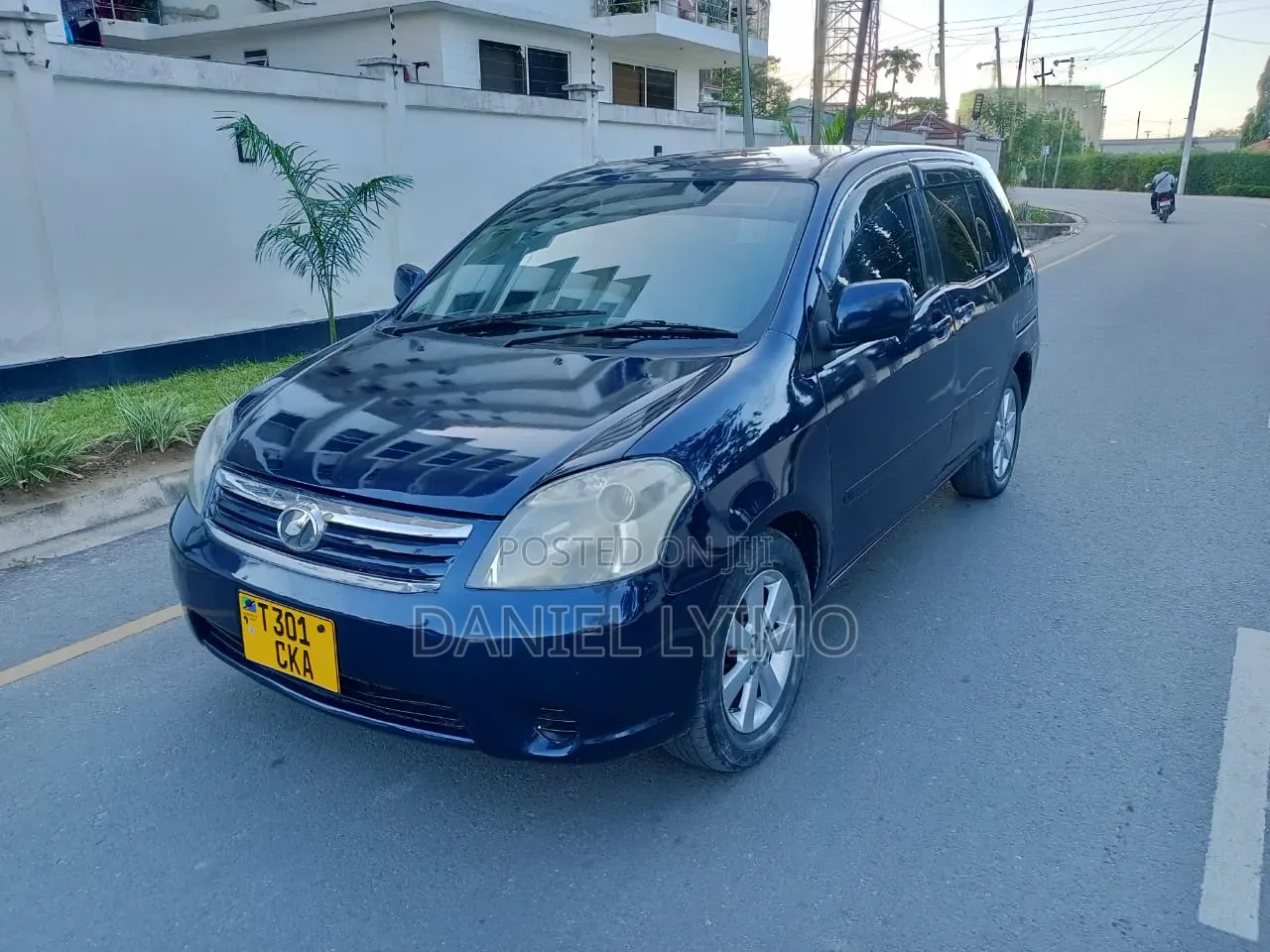Toyota Raum 2003 Blue