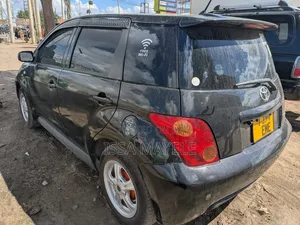 Toyota IST 2005 Black